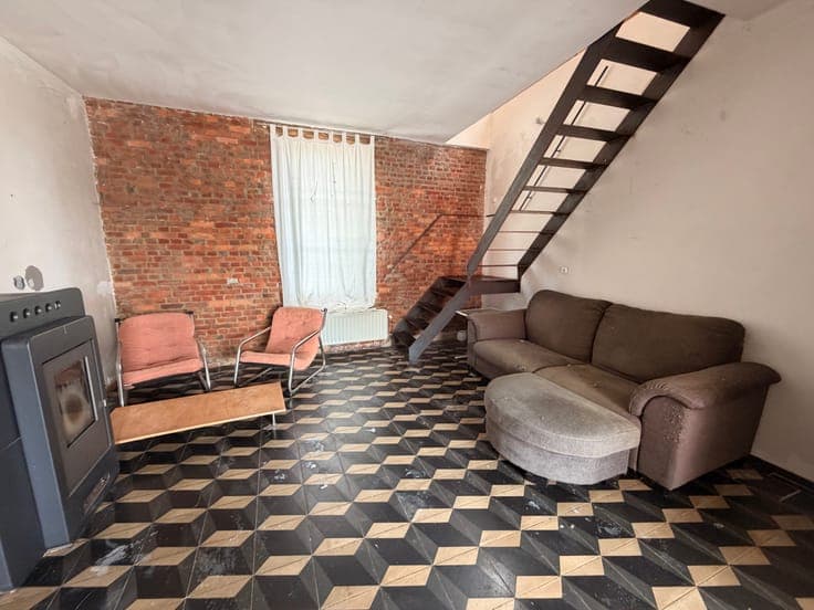 House in Obourg / Saint Denis
