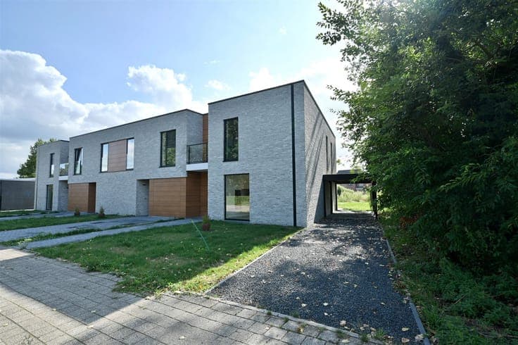 Newly Built Home with 3 Bedrooms