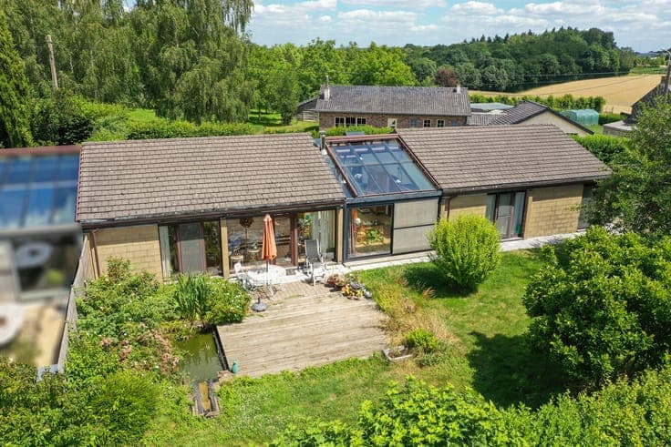 Beautiful and bright bungalow in a quiet location