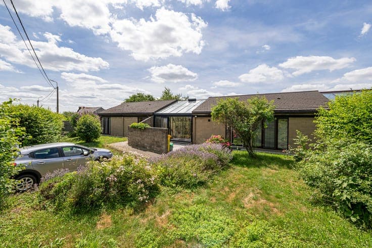 Beautiful and bright bungalow in a quiet location