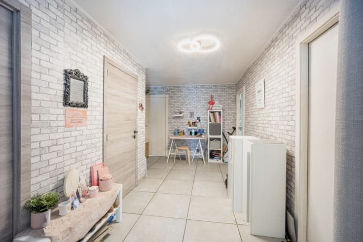 SUPER BUNGALOW 4F - POSS 4CH - EXTERIEUR - GARAGES - PEB C