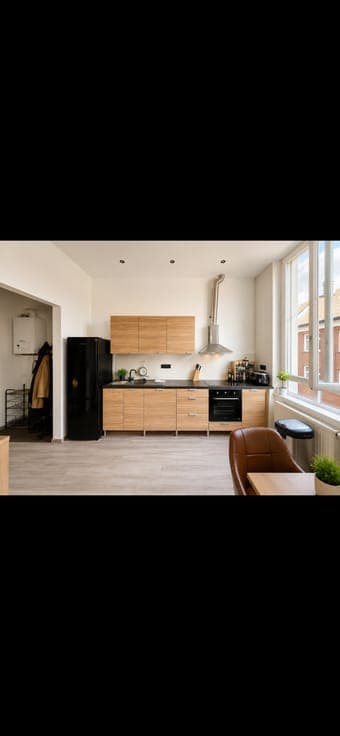 Licensed income property with 4 apartments + rear building