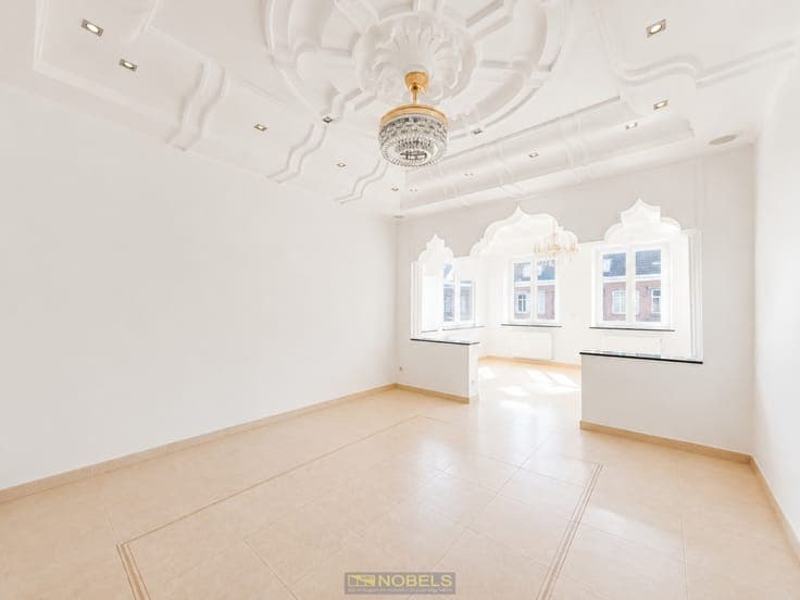 Te koop, ruime herenwoning met tuin nabij centrum Ronse
