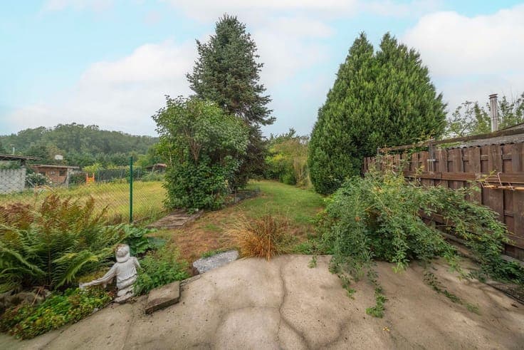Petite maison plain-pied, 1 chambre son beau jardin et son g
