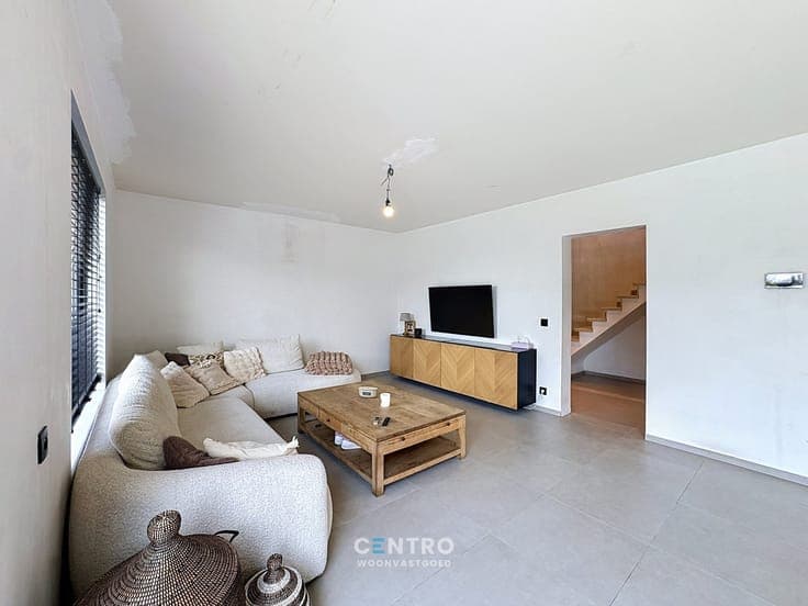 Villa met 4 slpks, garage en ZUIDger. tuin te Uitkerke!