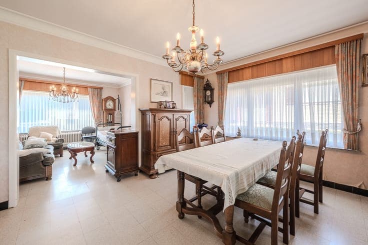 Te renoveren woning op een ruim perceel