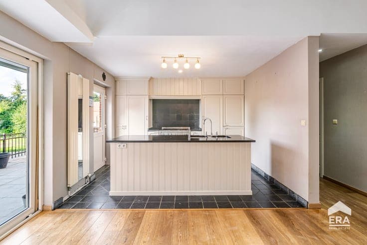 Semi-detached house with garden in Zoutleeuw