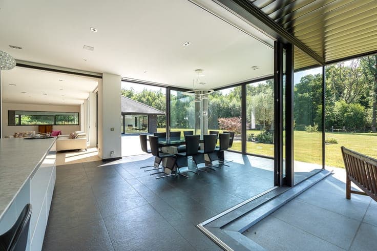 Ville-Pommeroeul - Villa with pool on ± 72 ares