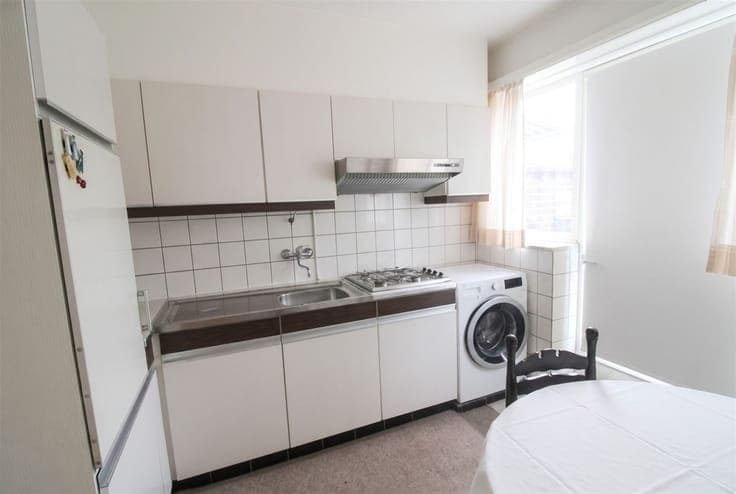 Te renoveren woning met tuin, garage en oprit te Schorvoort