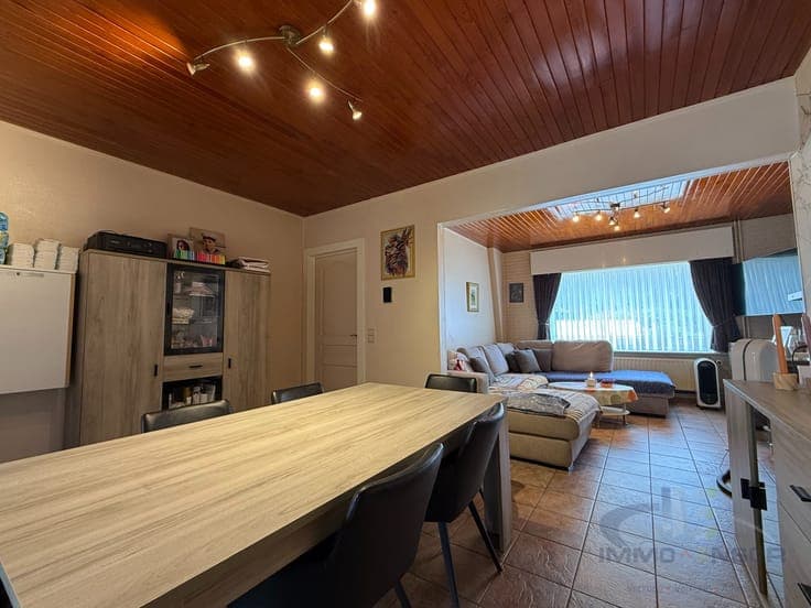 Gezellige rijwoning met een zee aan ruimte