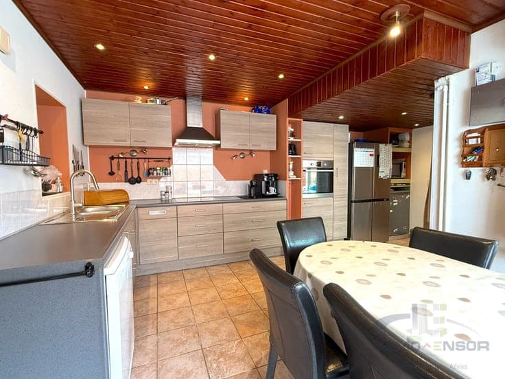 Gezellige rijwoning met een zee aan ruimte