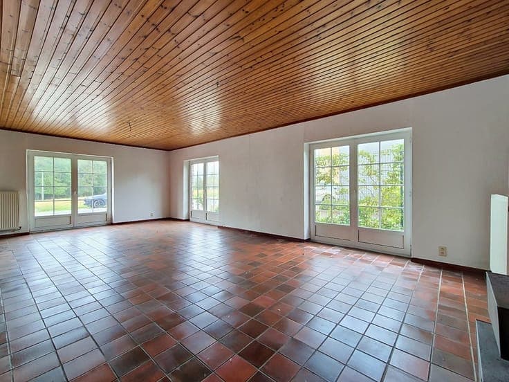 House in Tinlot