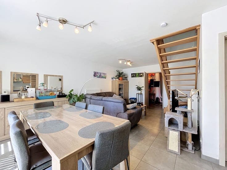 Contemporary 5-Bedroom Home | 140 m² | Built in 2021
