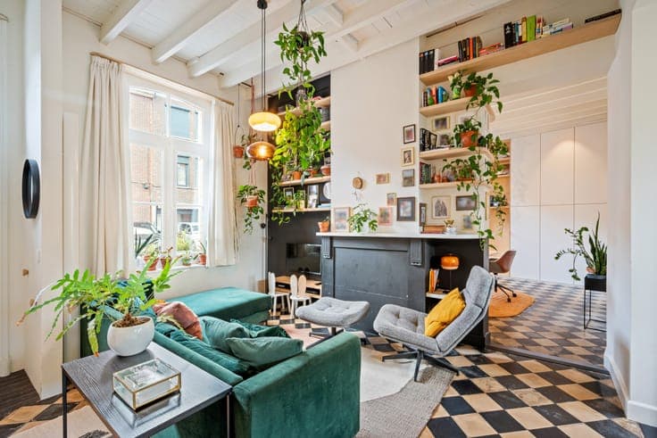 A unique city home with surprisingly spacious interior and