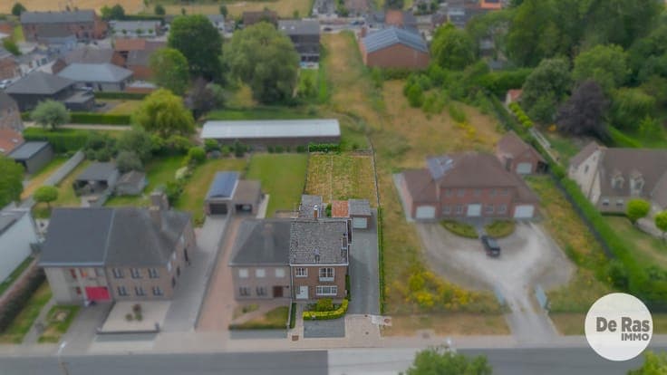 LEDE-Goed gelegen half open bebouwing in groene omgeving