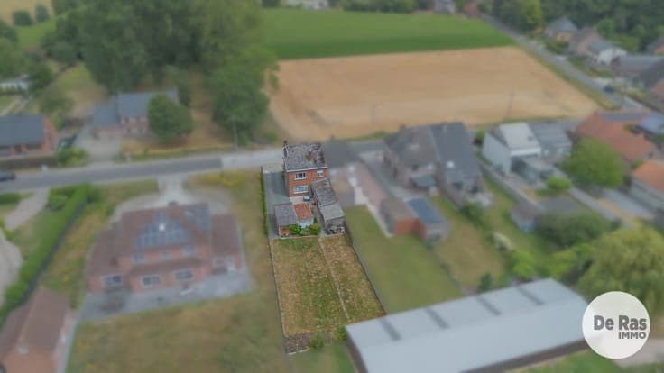 LEDE-Goed gelegen half open bebouwing in groene omgeving
