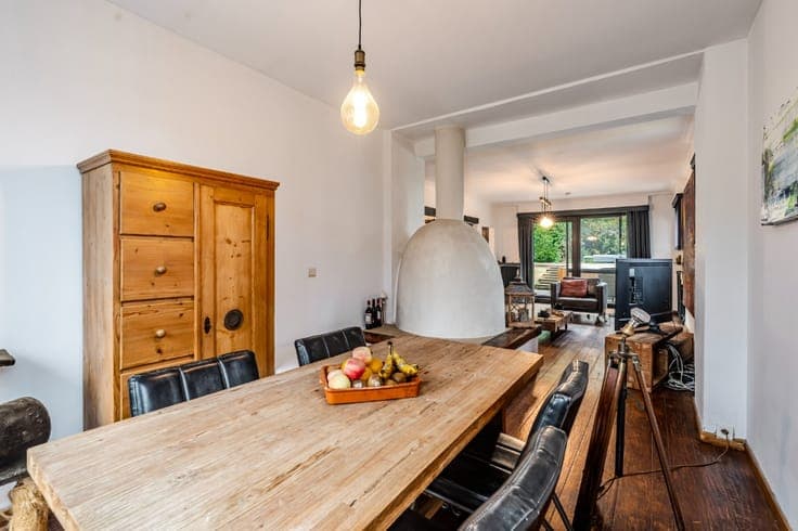 Detached home near Stockel with pool