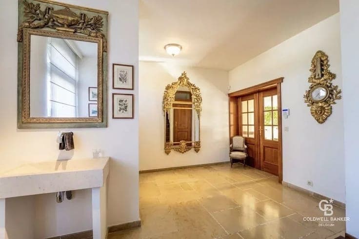 1.32-hectare estate with a swimming pool