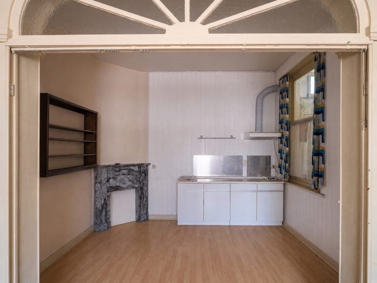 Renovation Property with Great Potential and a Characterf...