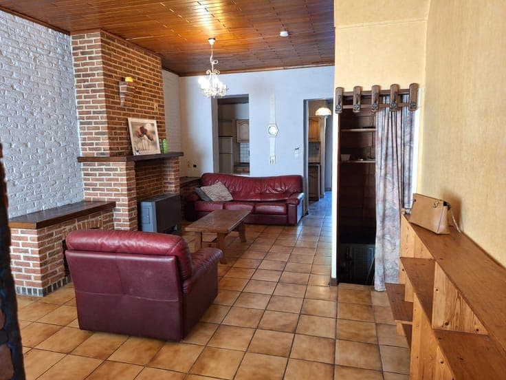 Rustig gelegen woning met 2 slaapkamers, zolder, keuken, ...