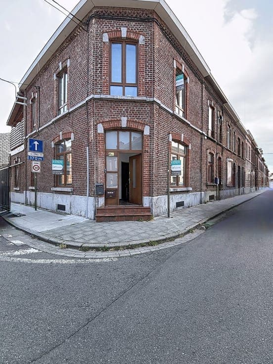 Maison 7 chambres avec terrasse et garage
