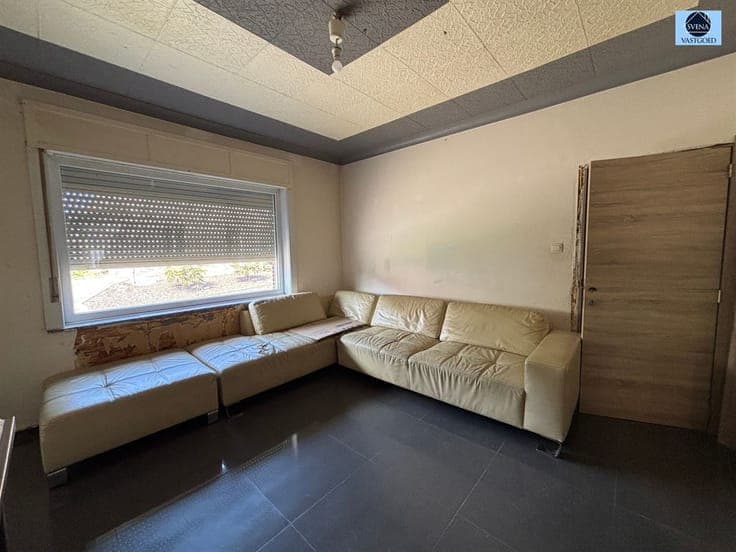 HOUSE TO REFRESH WITH 3 BEDROOMS AND GARDEN