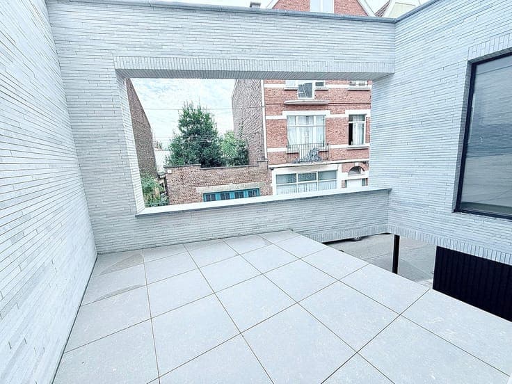 Sublime maison contemporaine + terrasse!