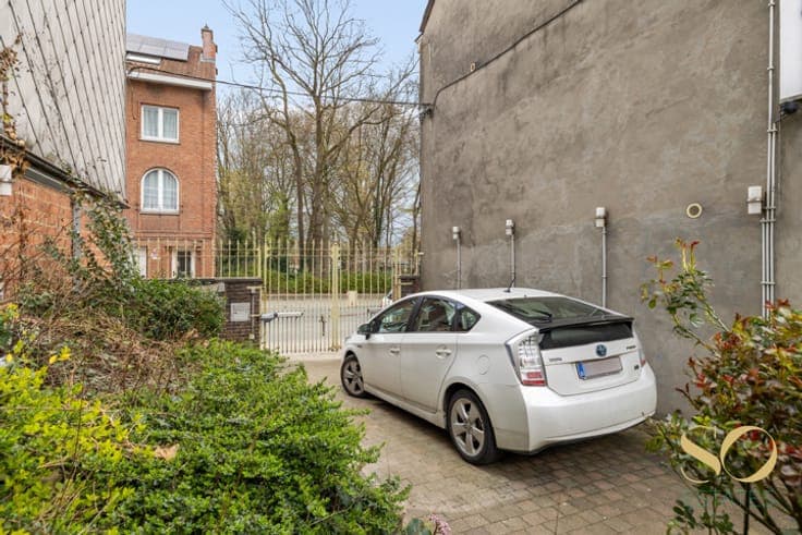 Master house 228 m² on a 300 m² plot!