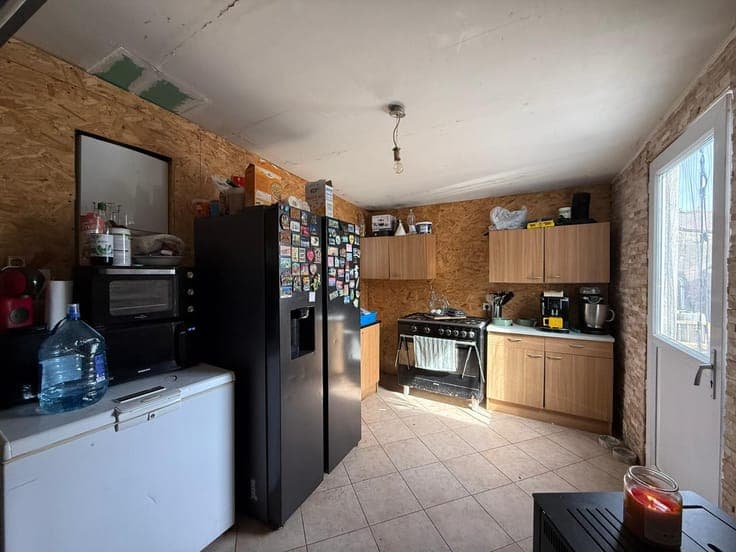 Belle maison située dans une ruelle, rénovation à terminer,
