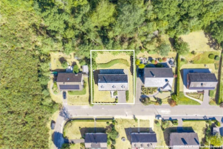 Beautiful villa in a sought-after residential area of Barvau
