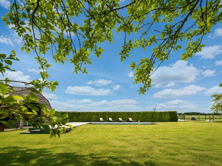Karaktervolle gerenoveerde hoeve met zwembad en wijngaard...