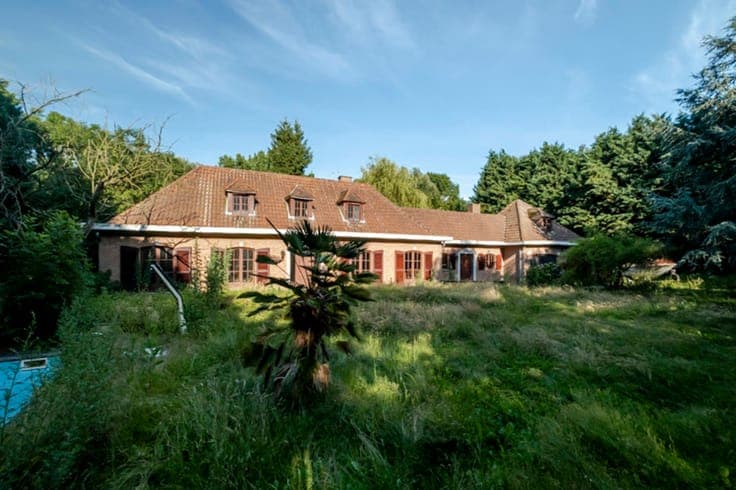 Villa à rénover avec piscine - Opportunité rare !