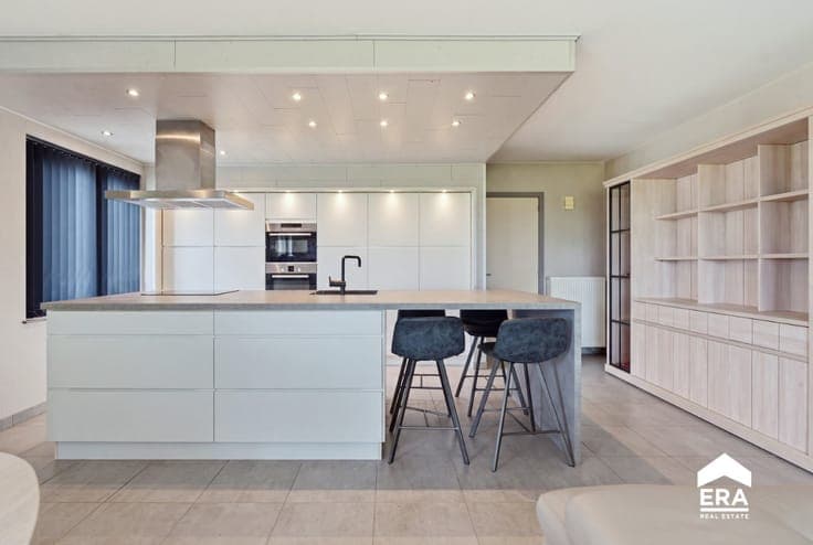 Semi-detached home with open views in Gits
