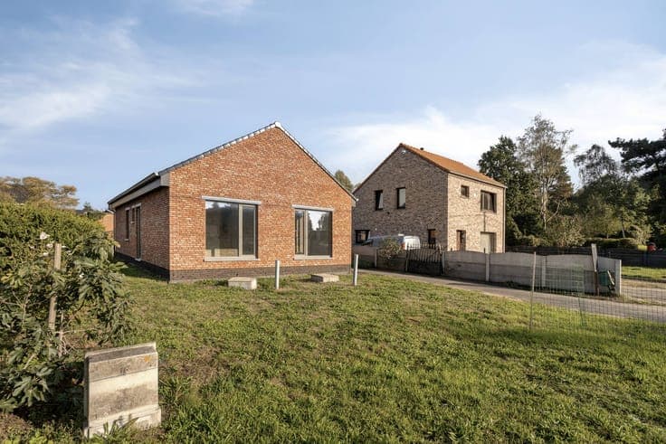 Detached, single-storey house with potential in Maldegem