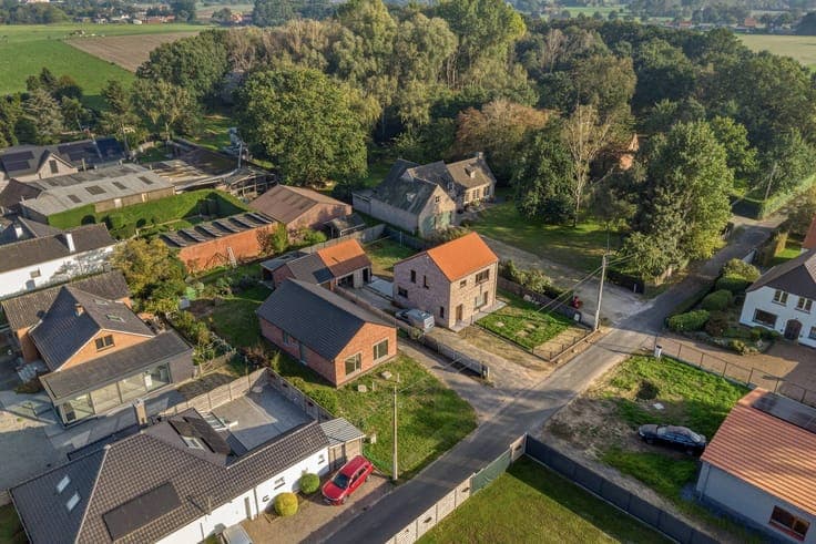Detached, single-storey house with potential in Maldegem