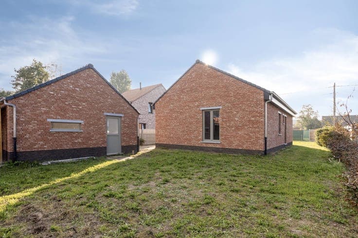 Detached, single-storey house with potential in Maldegem