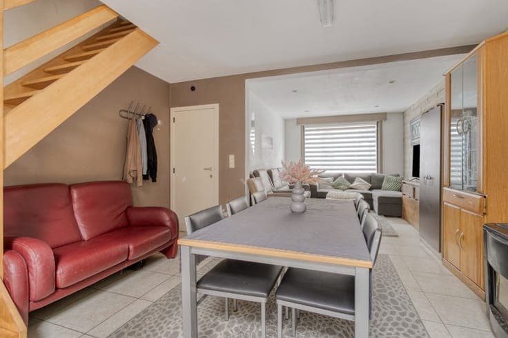 Gezellige rijwoning met 3 slaapkamers TE KOOP in Waregem!