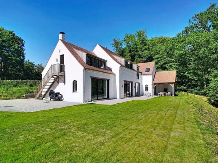 Ohain : Superbe propriété neuve (villa + studio)