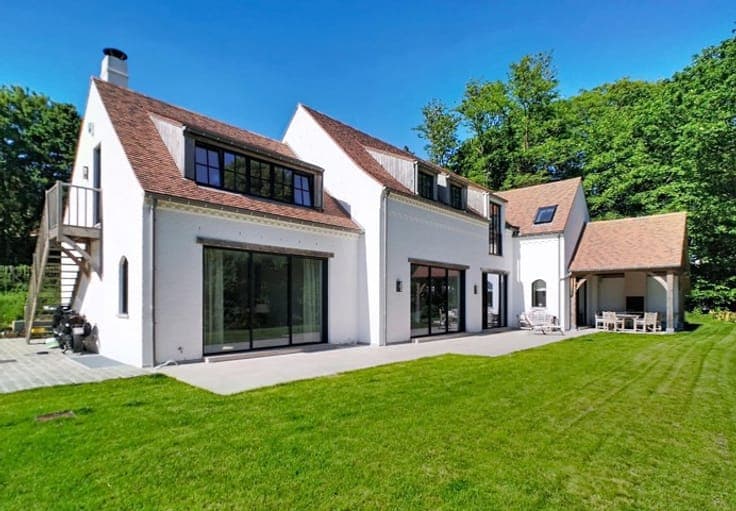 Ohain : Superbe propriété neuve (villa + studio)