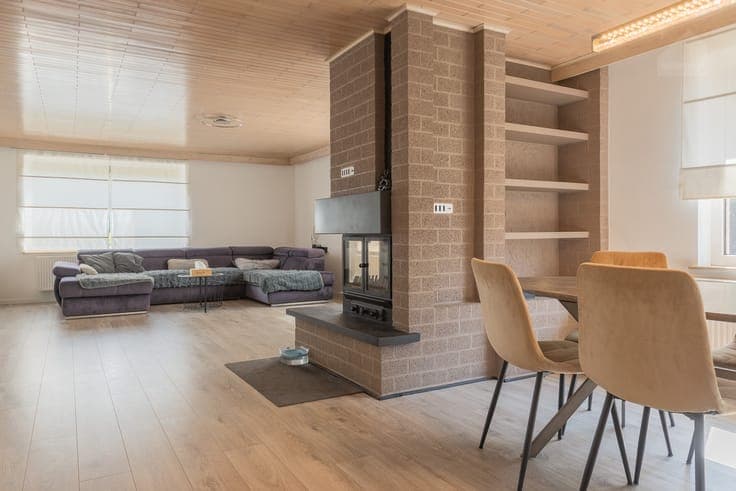 Ruime gezinswoning met 4 slaapkamers op een perceel van 8...