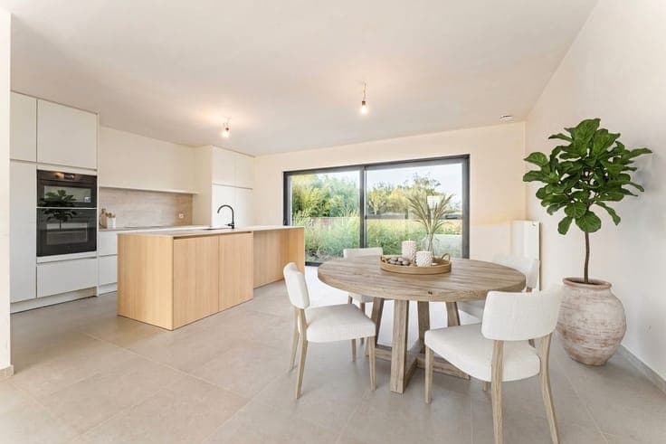2 halfopen kwalitatief afgewerkte nieuwbouwwoningen met 3...