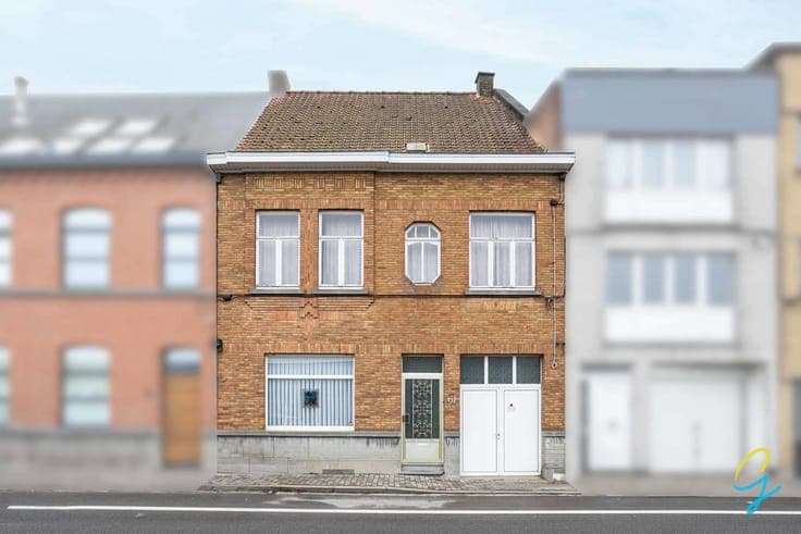 Spacious home with various possibilities.