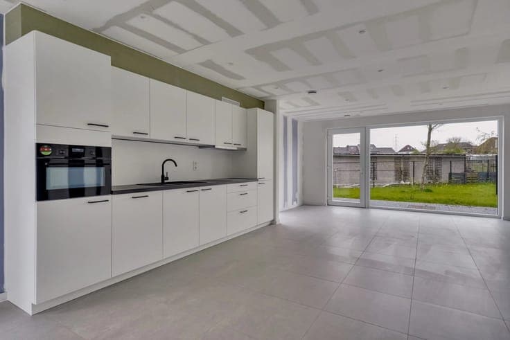 Sale - House Bilzen-Hoeselt - 368,000 €