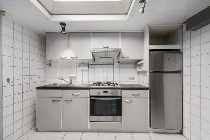 House to renovate with 4 bedrooms in Ghent