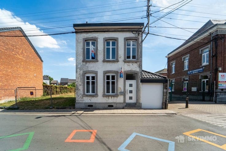 BELLE MAISON - 3 FAÇADES - JARDIN - TERRASSE - TOITURE NEUVE