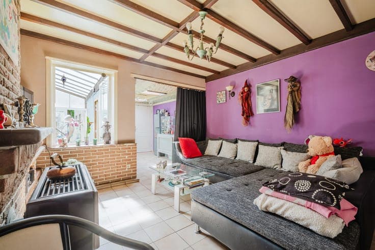 A 4bedroom house in need of renovation with a garden in Gent
