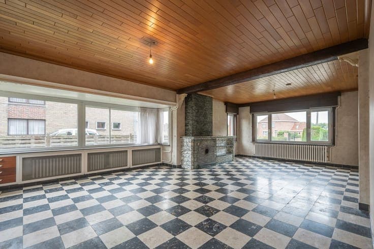 Te renoveren woning op ruim perceel te Hertsberge