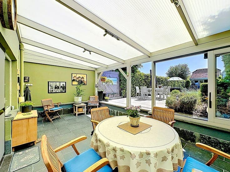 House with swimming pool and sunny terrace for sale in Aalst