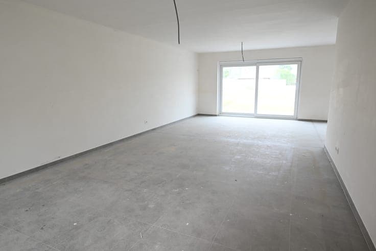 AFGEWERKTE nieuwbouwwoning met GARAGE en RUIME TUIN (opp....
