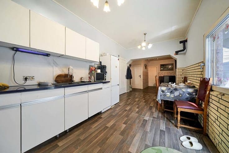 Two master houses with 11 bedrooms in Herstal